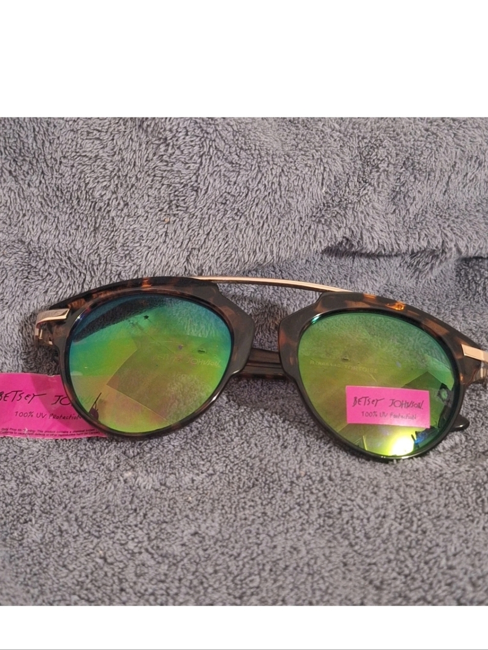 Betsey Johnson Luv Sunglasses UV Tortoiseshell Frame Gold Rim Round Sunnies NWT